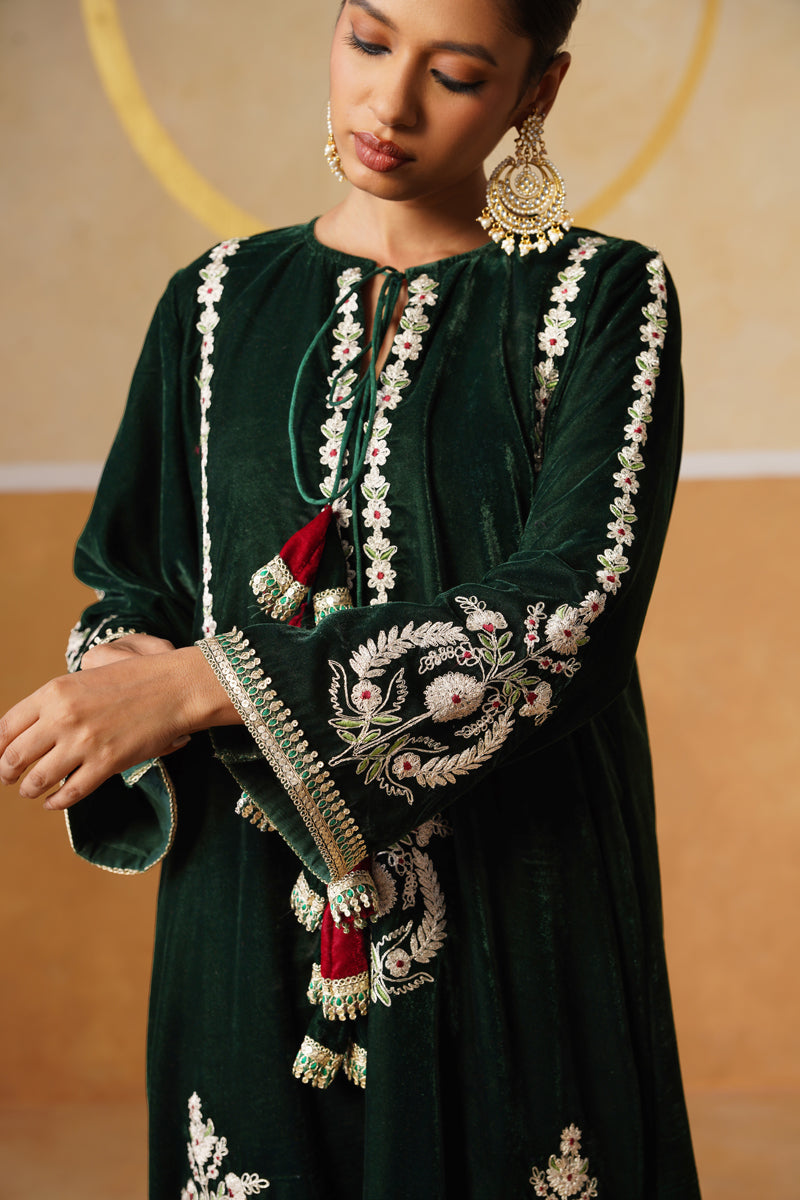 Green Velvet Chaandraat Kaftaan
