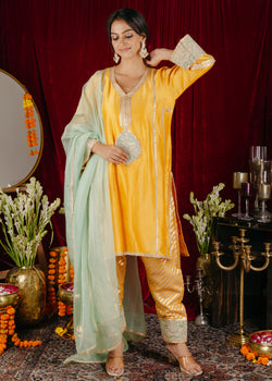 Zard Kurta Set