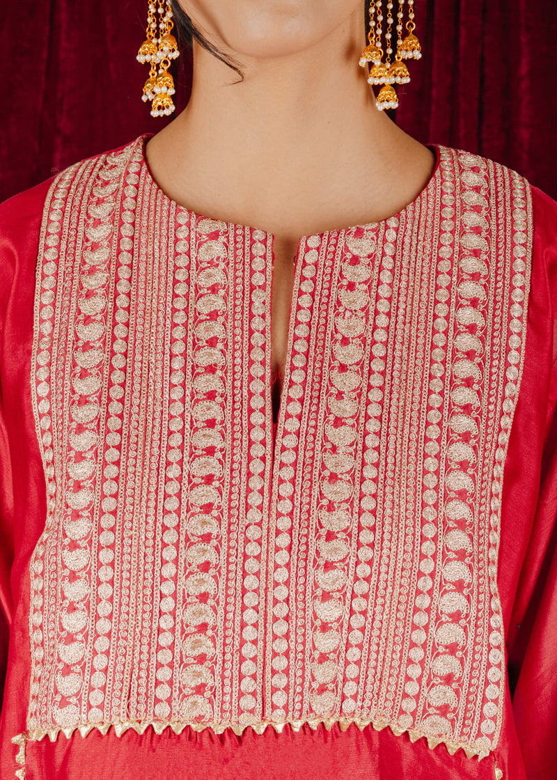 Surkh Kurta Set