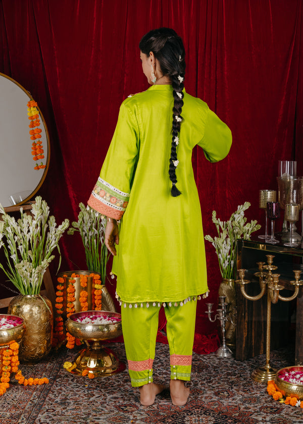 Suhaavan Kurta Set