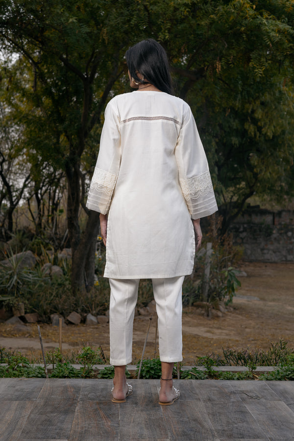 Isla Kurta Set