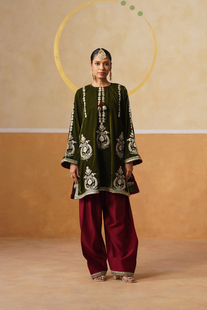 Olive Velvet Chaandraat Kurta Set