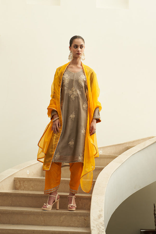 Arwah Kurta Set
