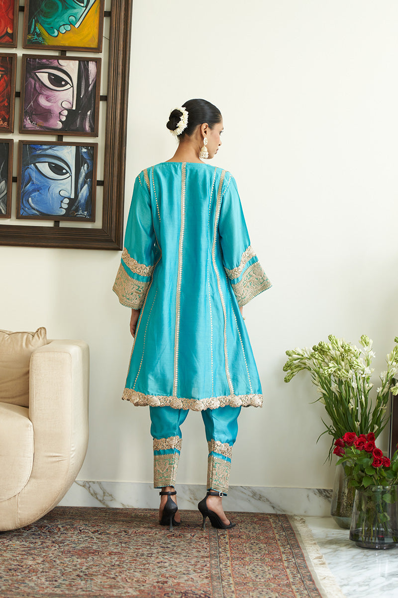 Aabroo Kurta Set