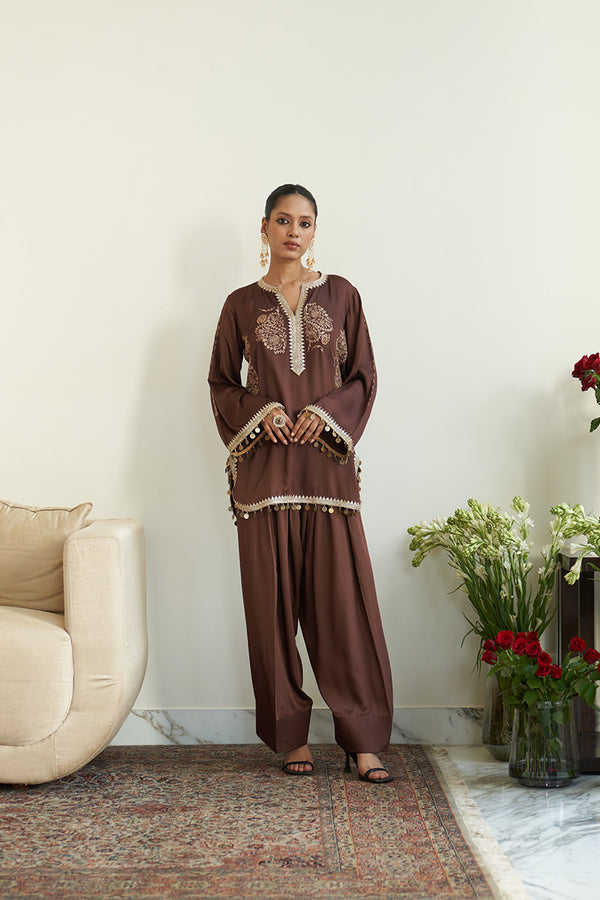 Tahira Farshi Salwar Set