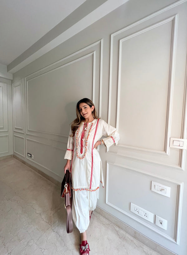 Meghna Pahwa’s pick Rang Kurta Set