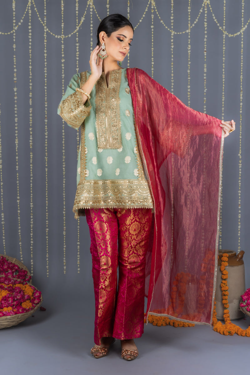 Adaa Kurta Set