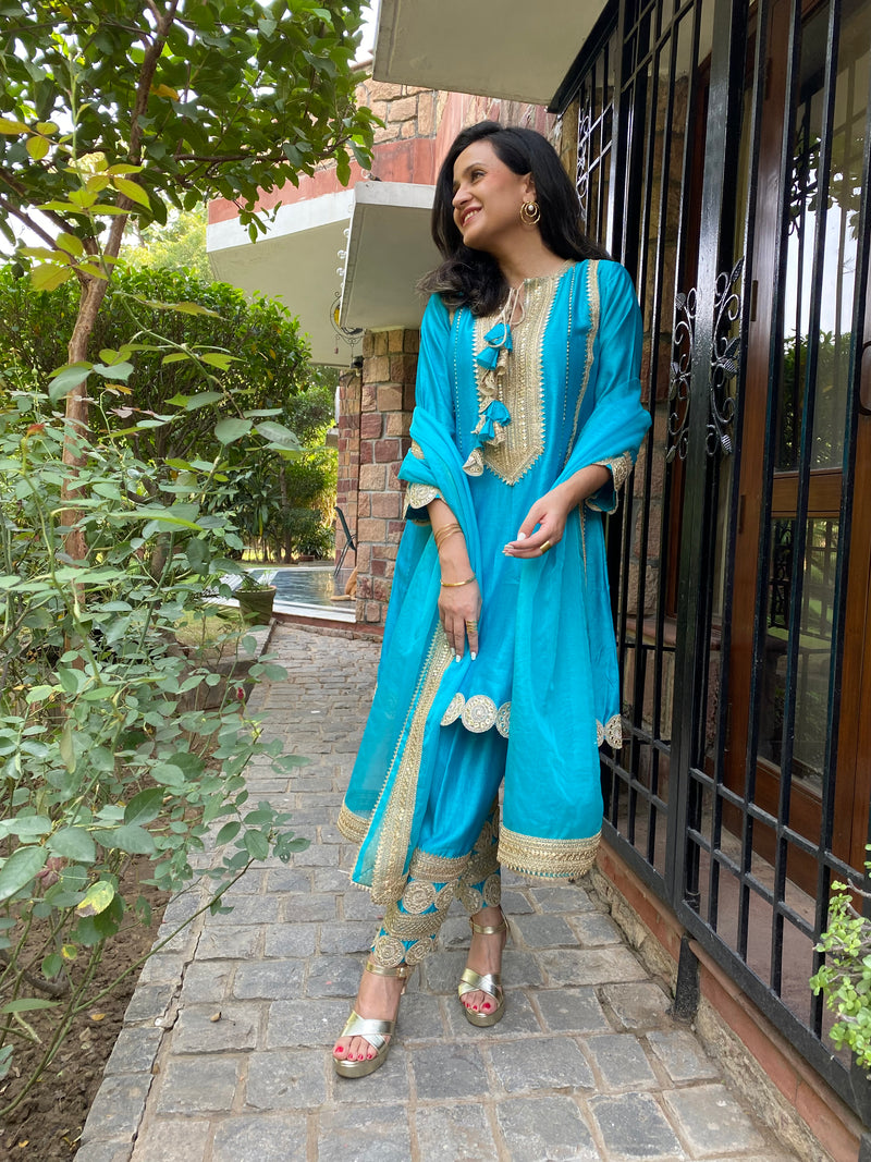 Mitali Wadhwa’s pick Turquoise Paakezah Kurta Set