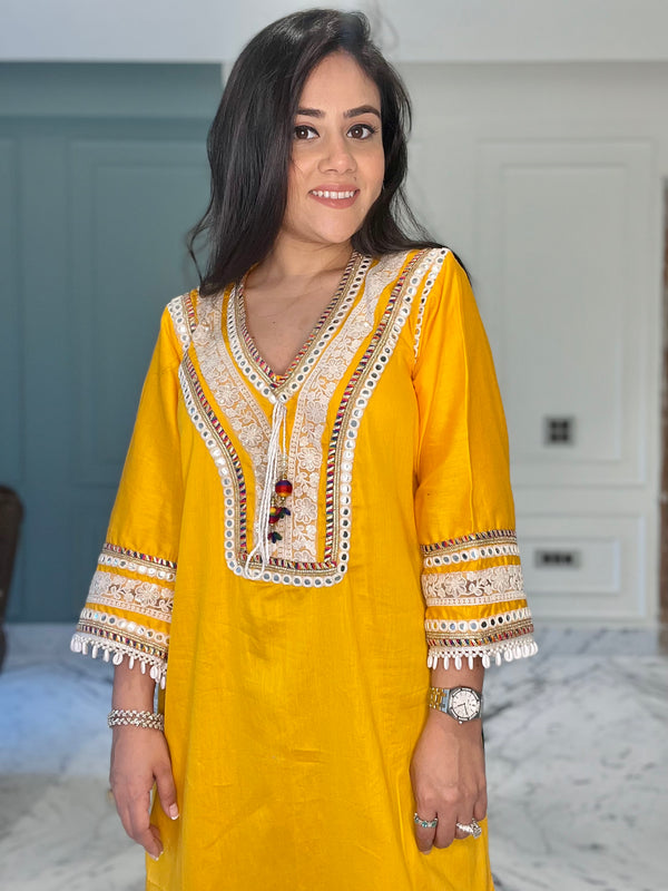 Kesariya Kurta Set