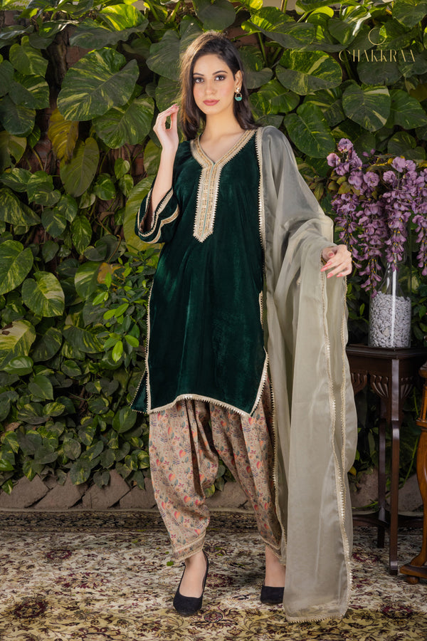 Amira Dupatta